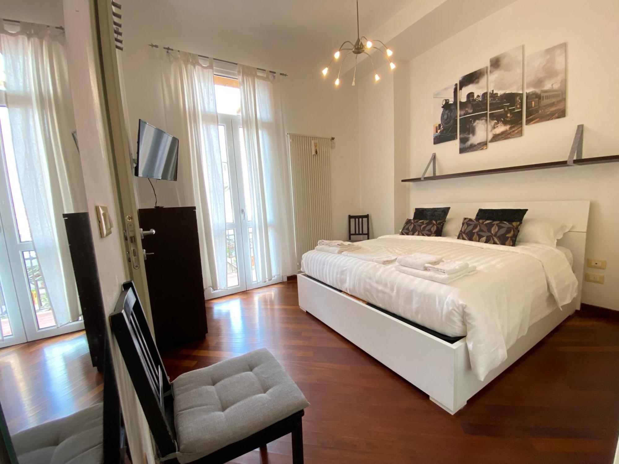 Avantgard Rooms Western Station 볼로냐 외부 사진