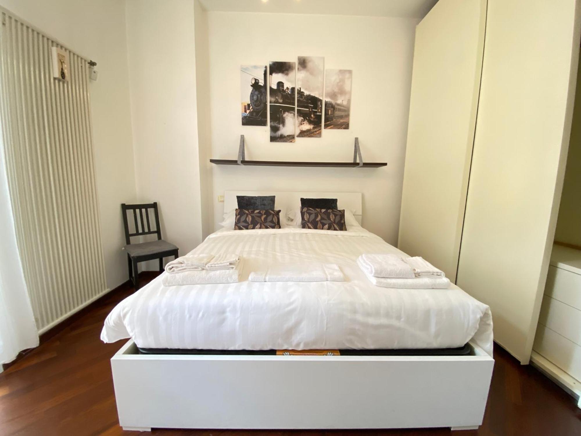 Avantgard Rooms Western Station 볼로냐 외부 사진