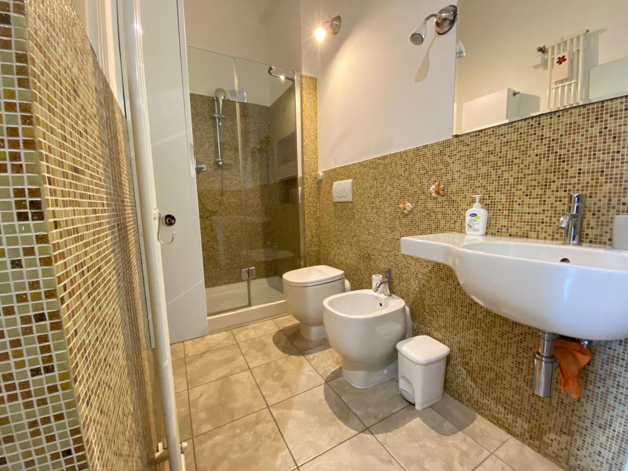 Avantgard Rooms Western Station 볼로냐 외부 사진